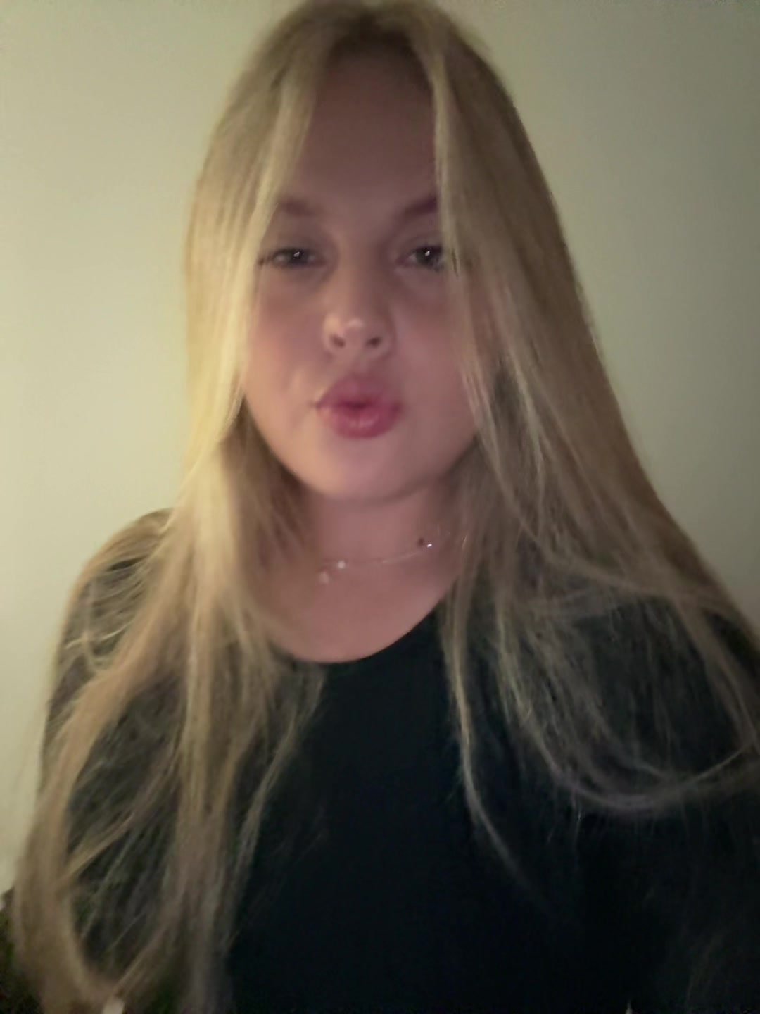 @yanixxxxx