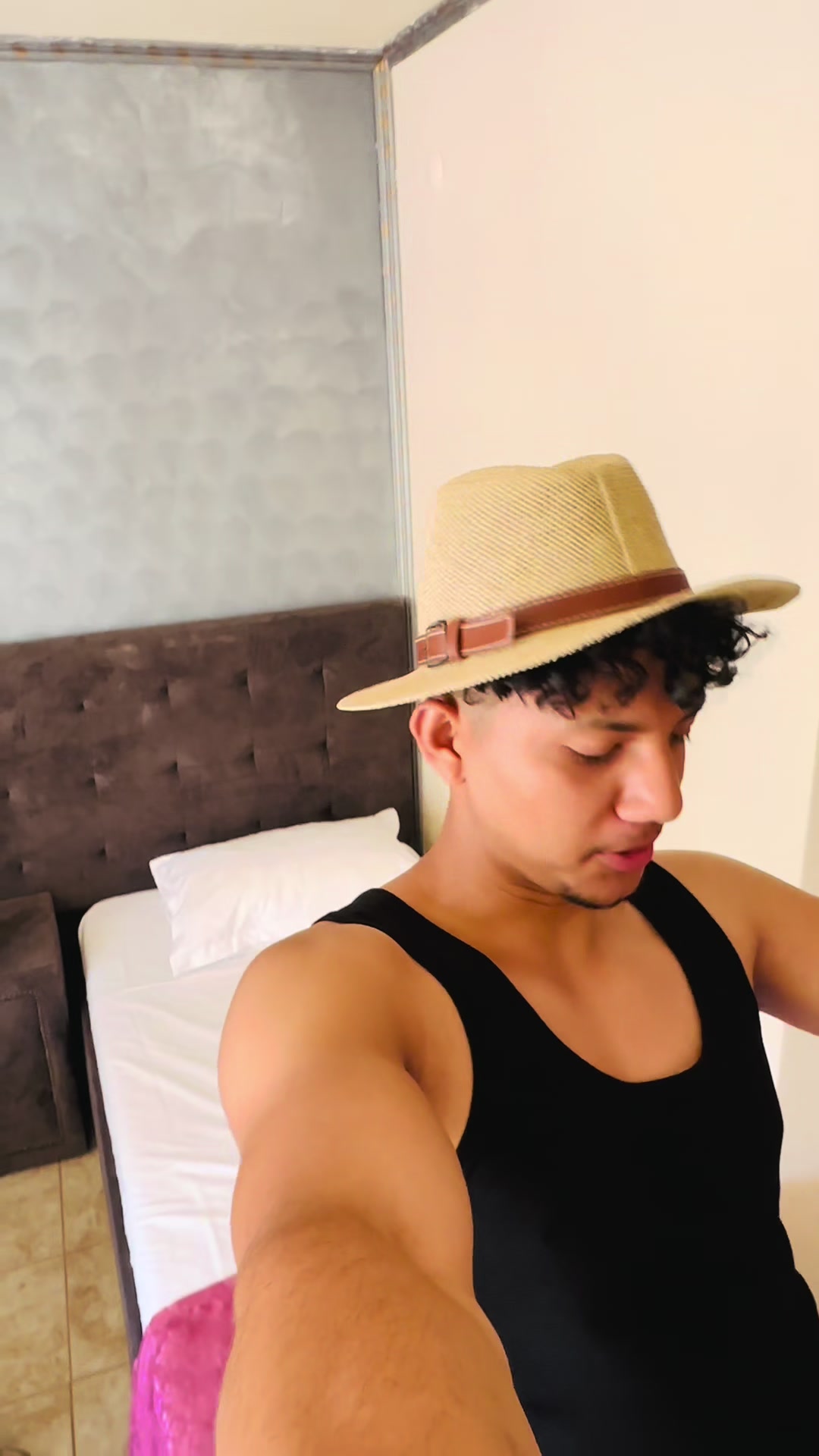 @dream_boy_aalok