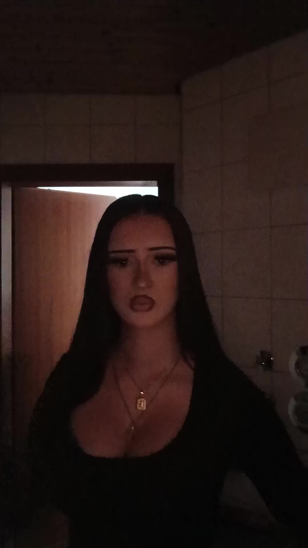 @𝓔𝓵𝓵𝔂❄️