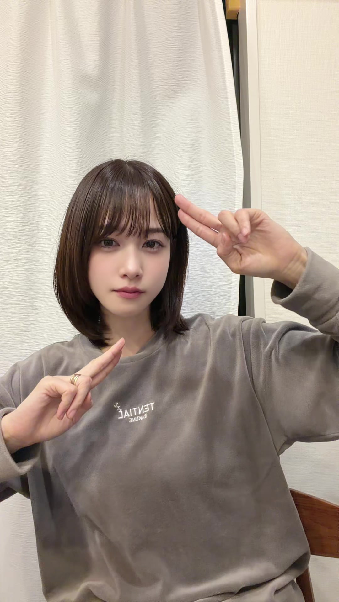 @鷲見 玲奈