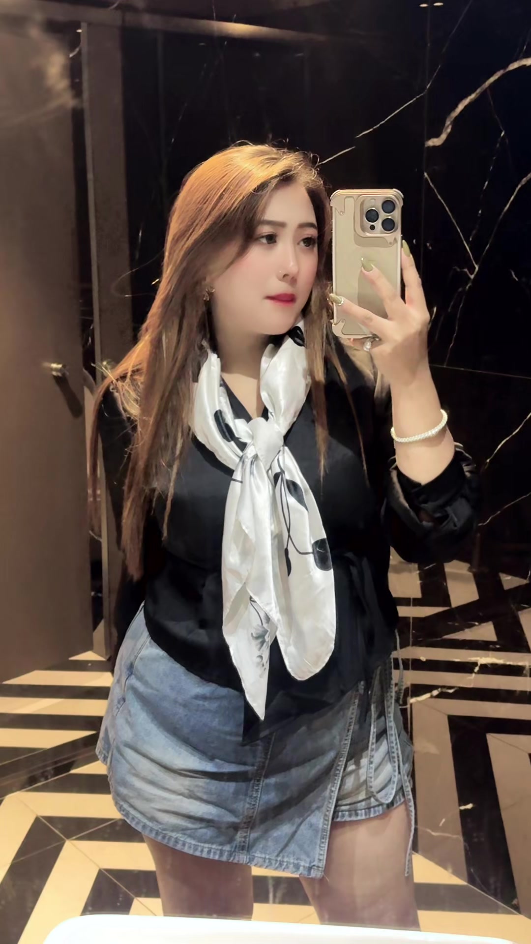 @Muna🍀🌸