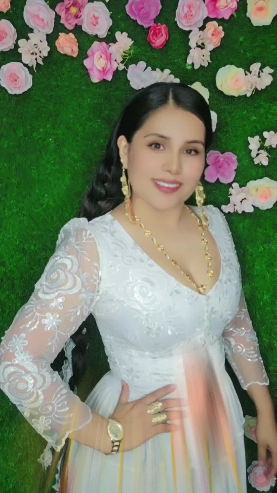 @VIKY MONTAÑO 🎀🤩