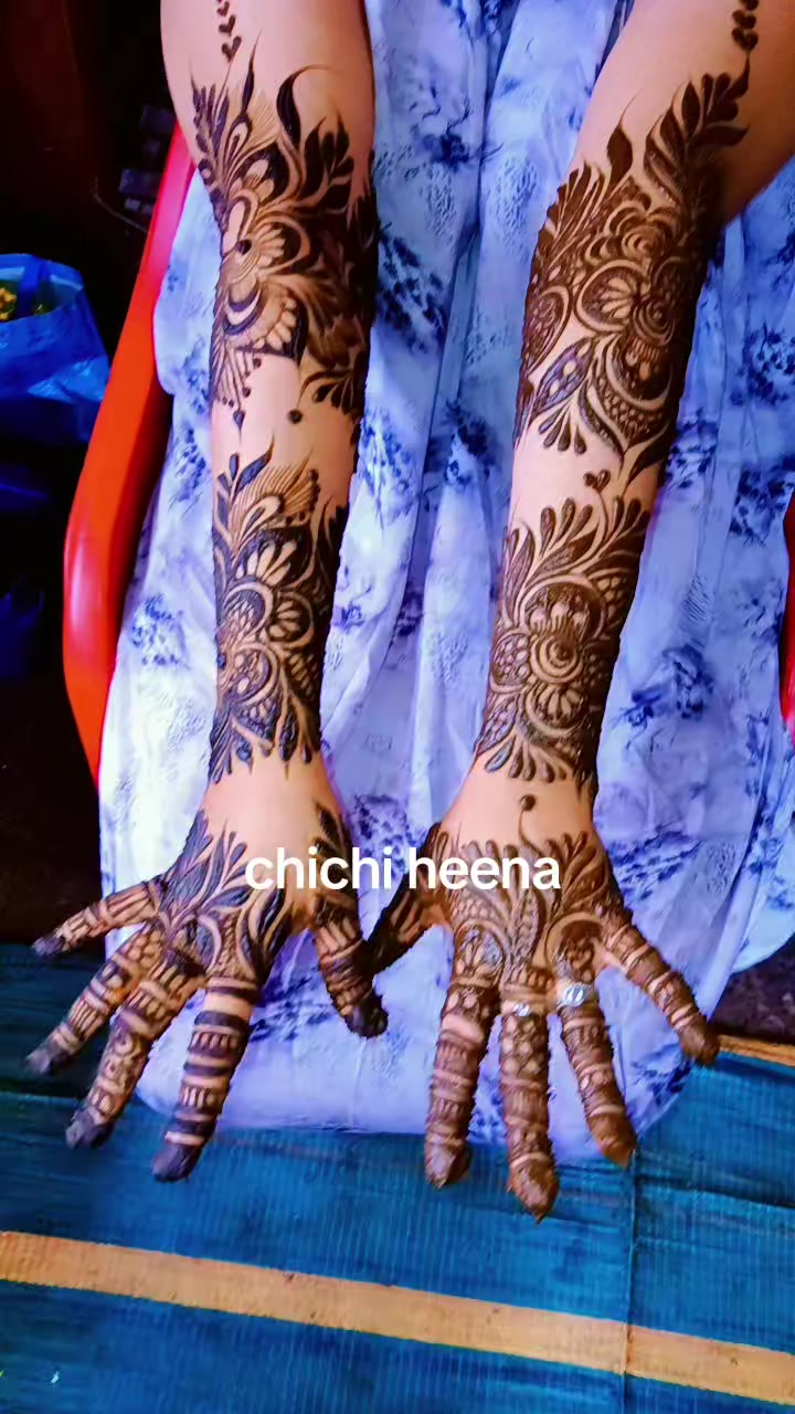 @chichipiko-henna