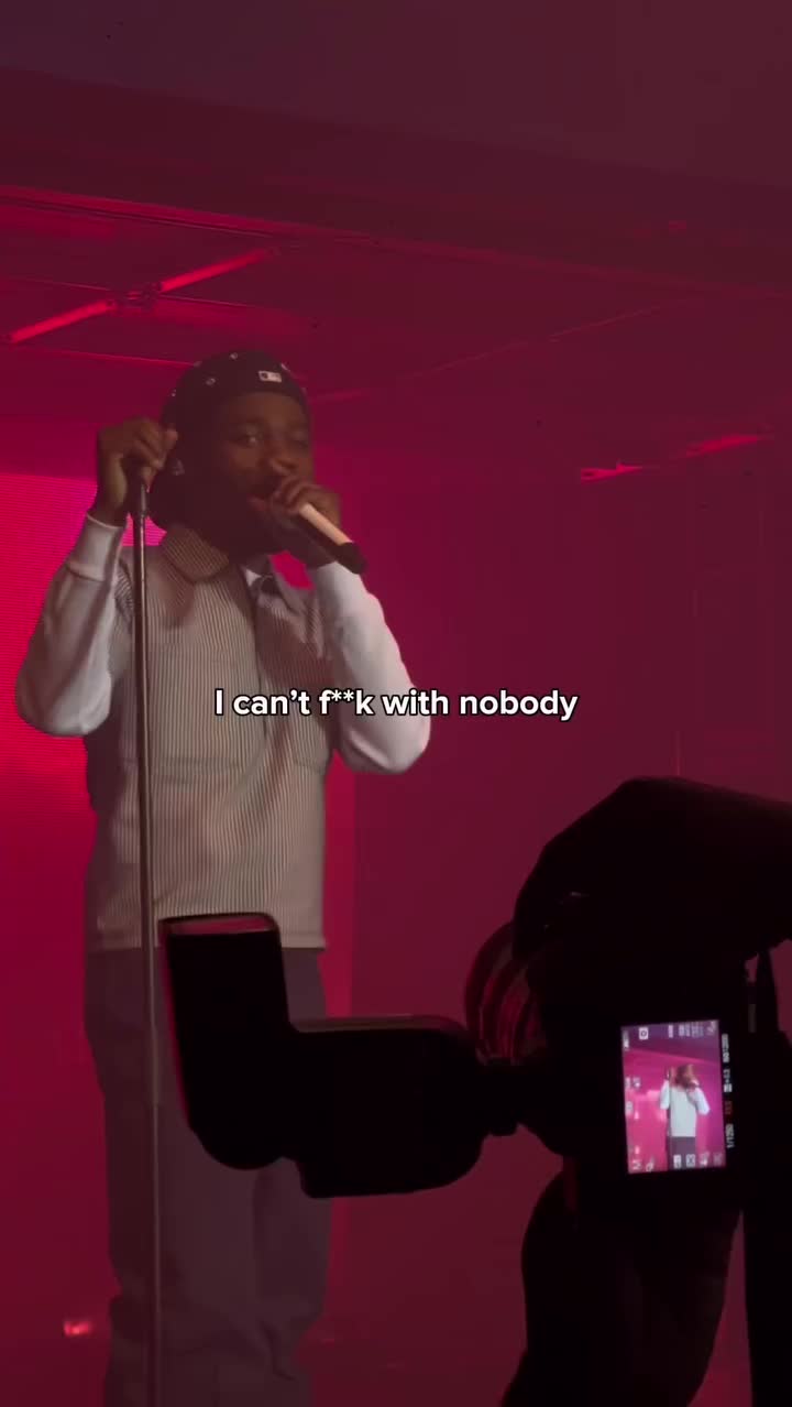 @Lyrics.3.99