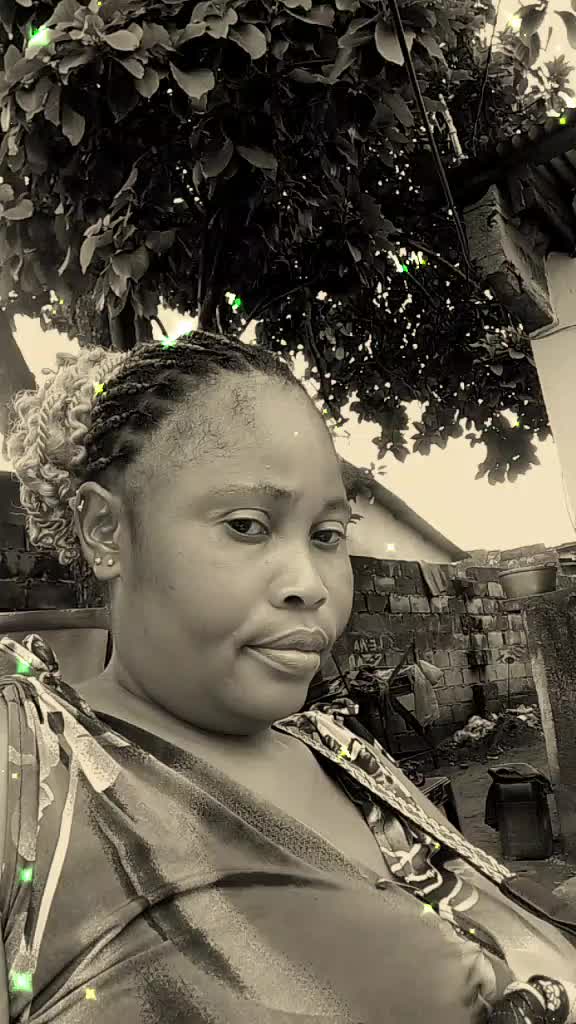 @jupsine lokomo