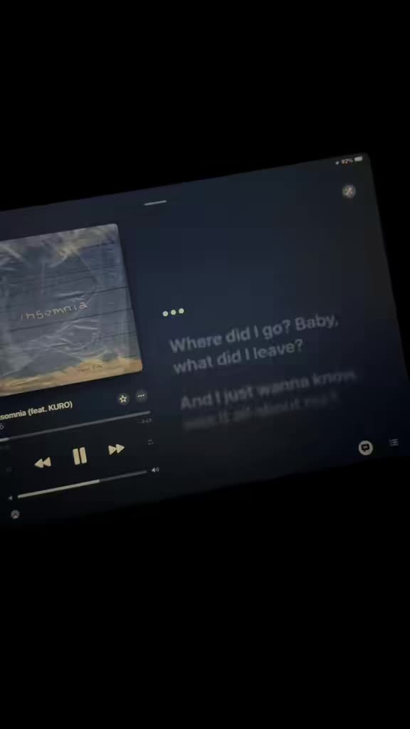 @lyrics_.