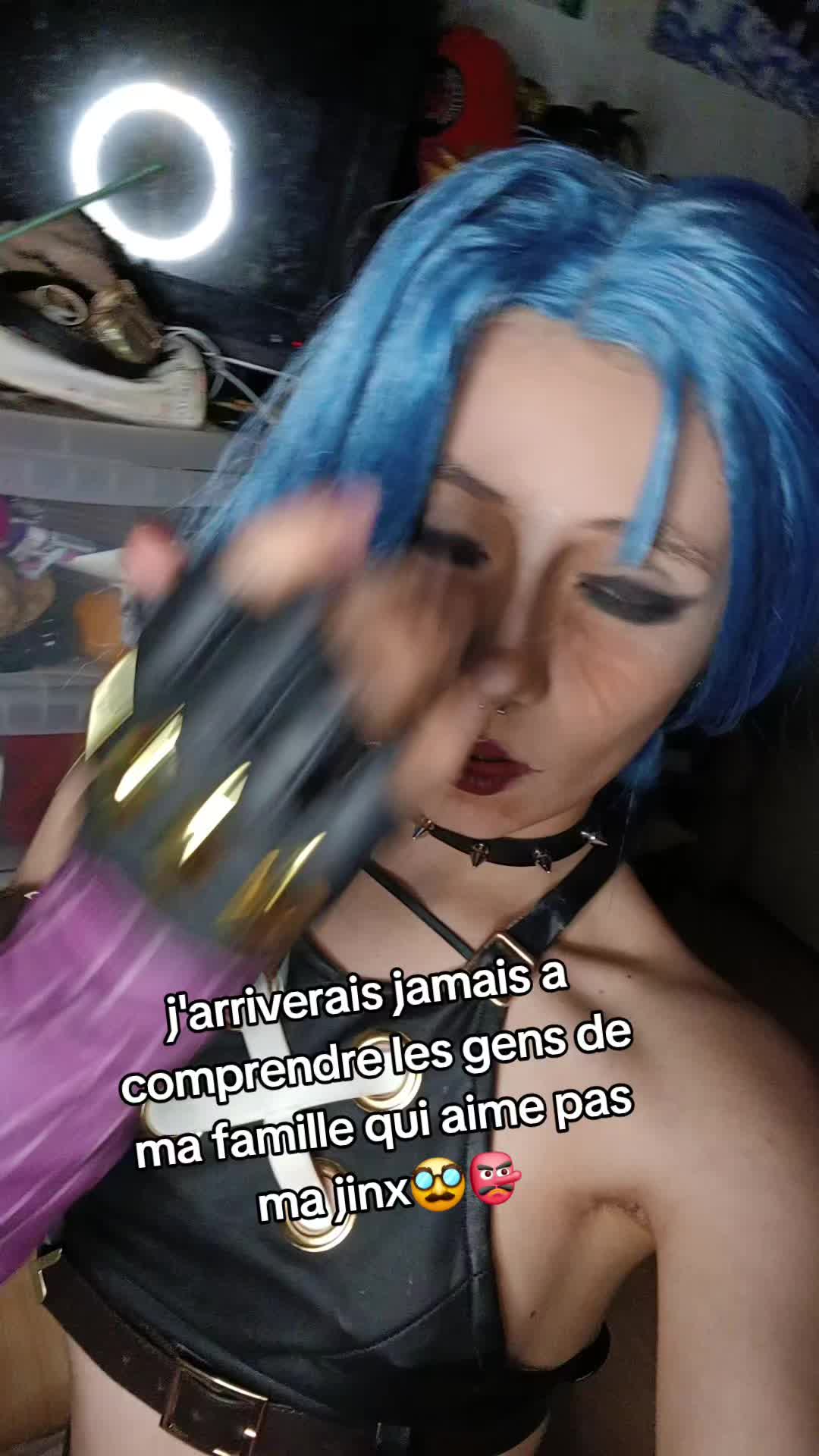 @b.luc