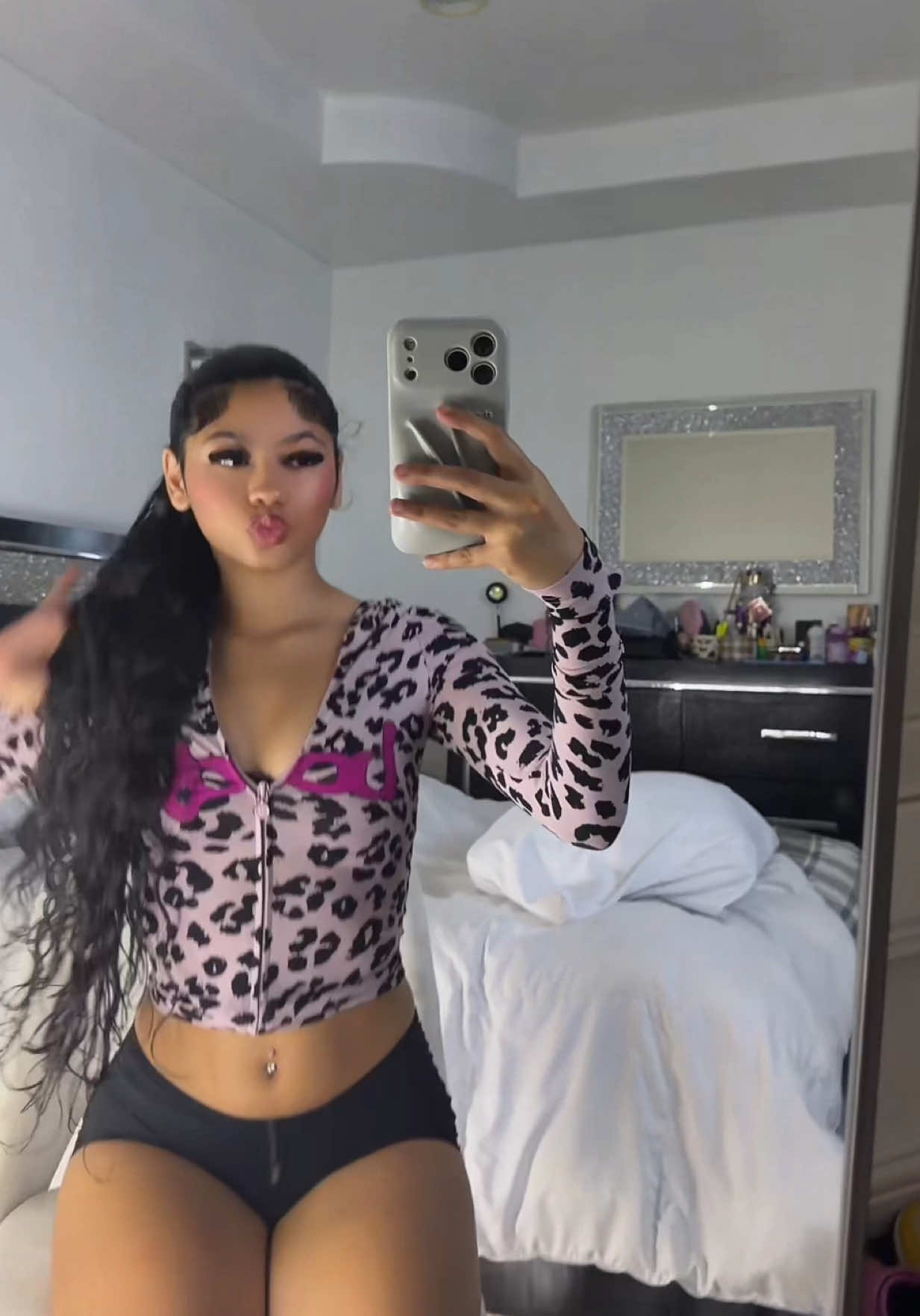 @urfavcur1yqueenn
