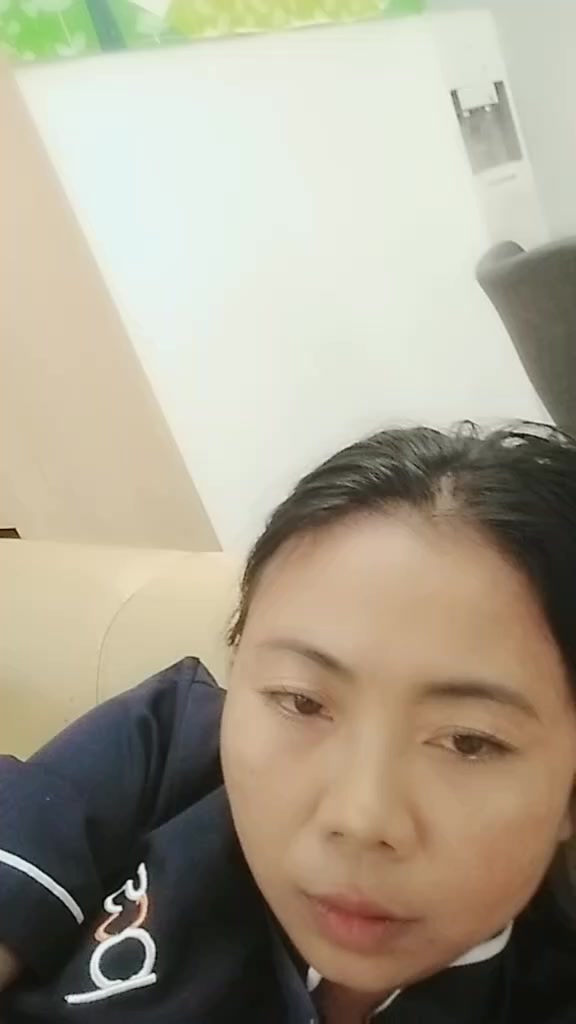 @ឡាញ់ សារុំ