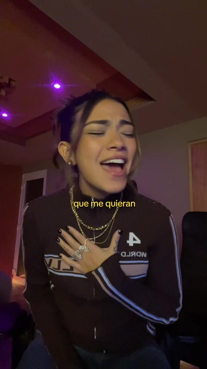 @LUANA🌙