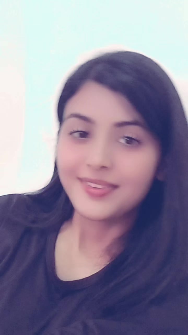 @Poonam Yadav😇