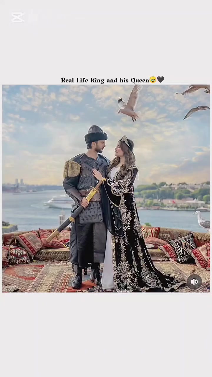 @Mr and Mrs Hussain tareen ♥️😍