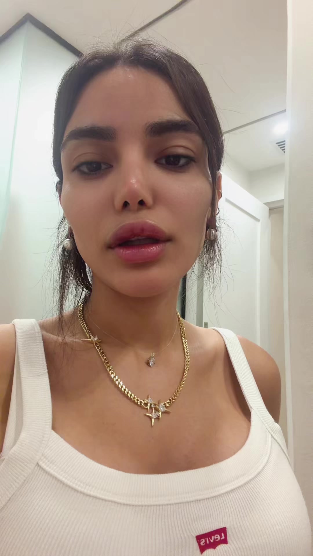 @Aynaz