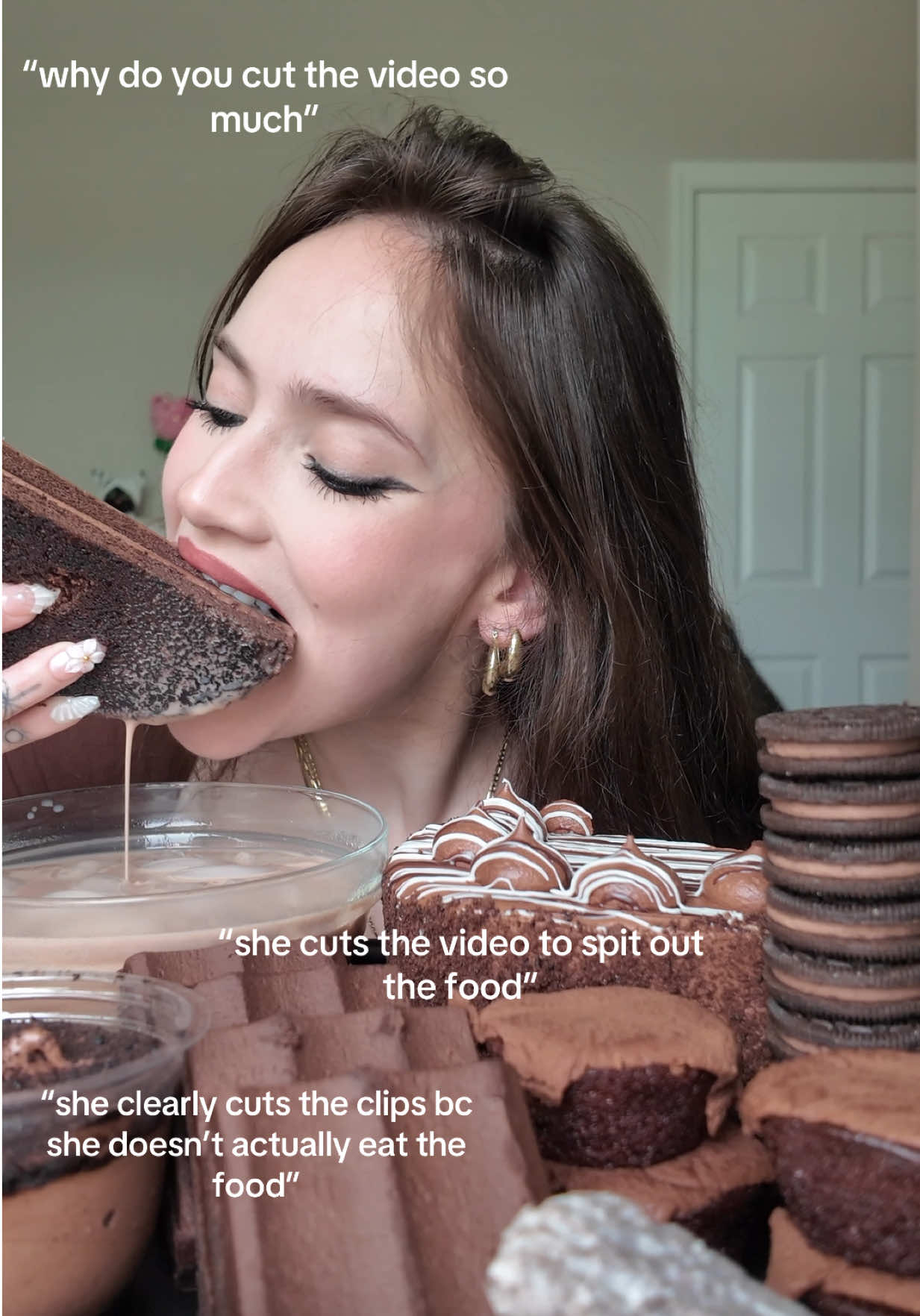 @hungryhungryhallie