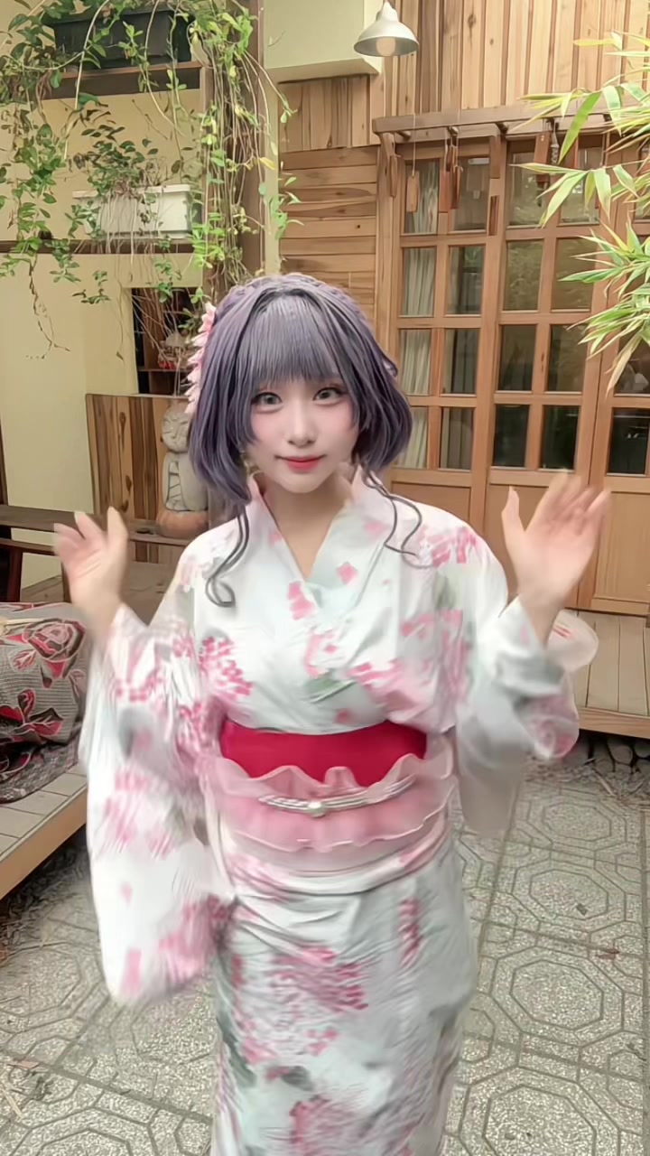 @Tsuwii Tuyết Quỳnh