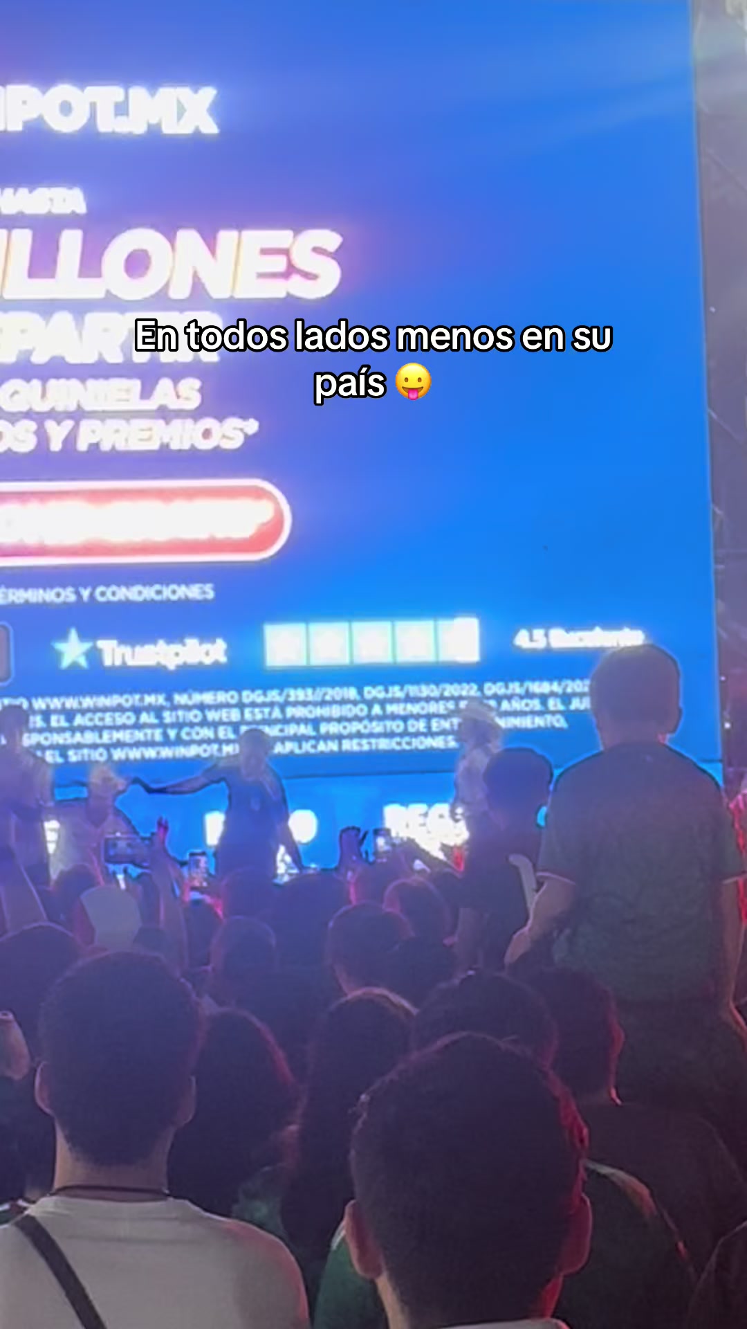 @lachicadelcentro