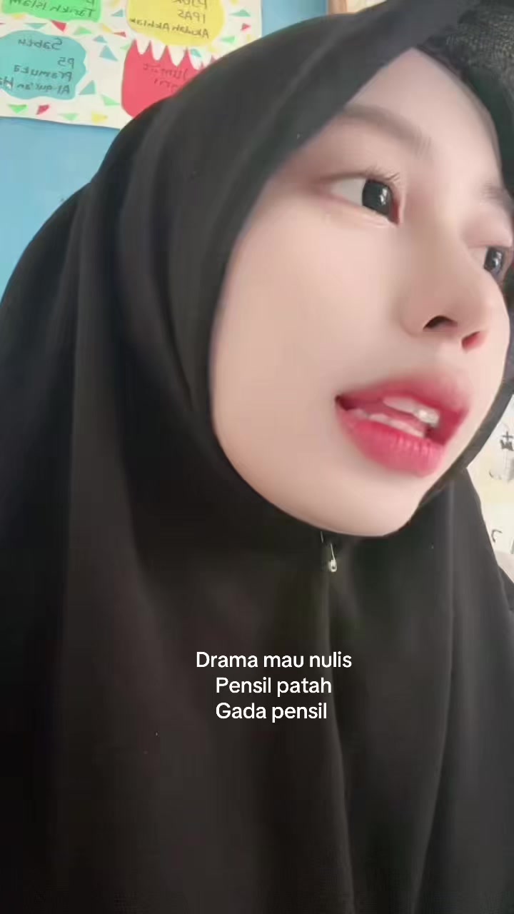 @Ayuu
