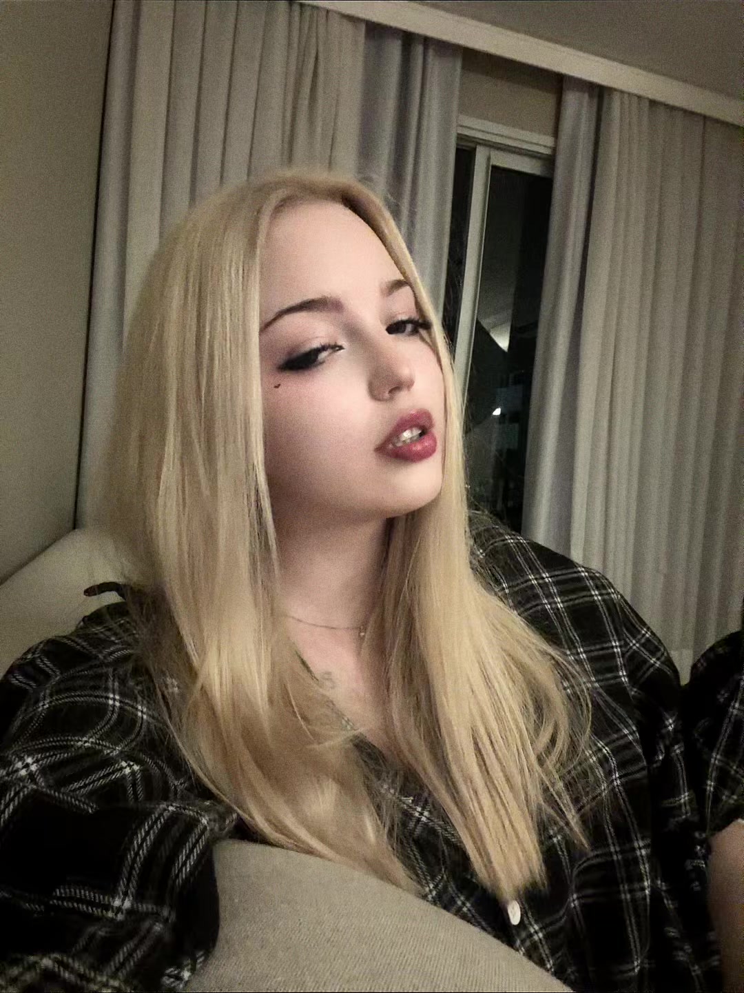 @jennyxxkitty