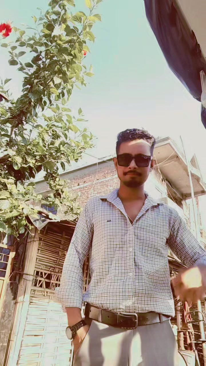 @💗SURAJ LOHAR THAKUR ❣️
