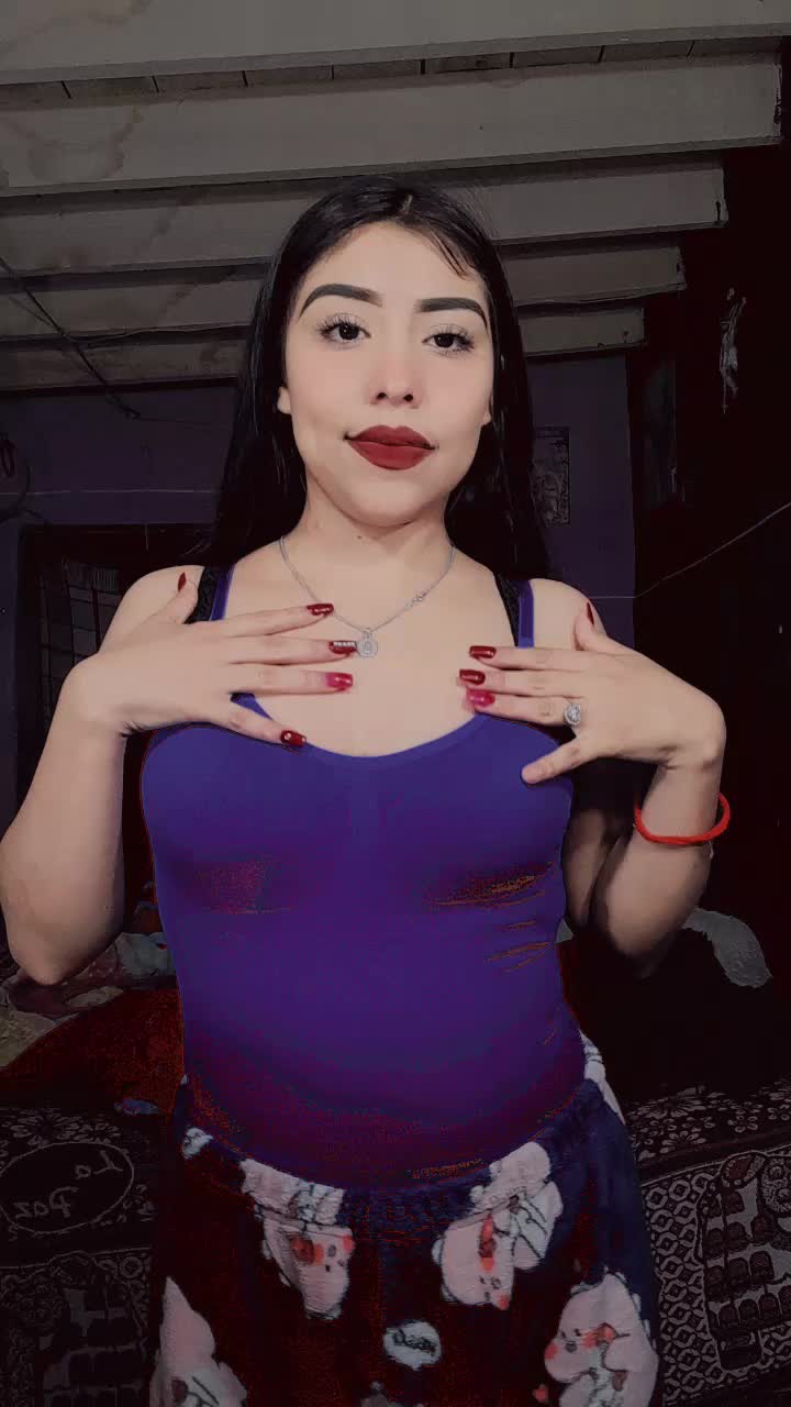 @Alesita💜🌸