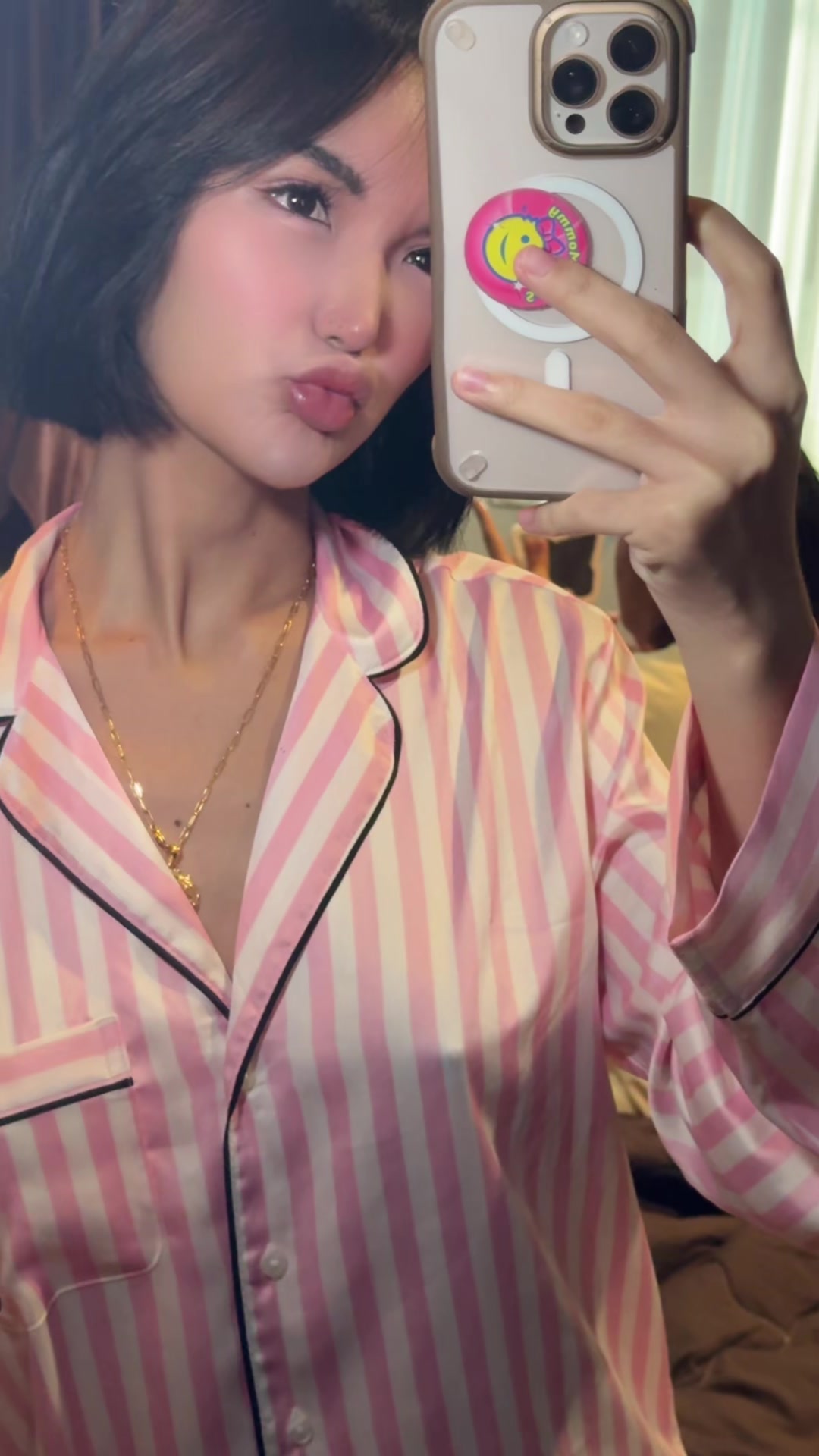 @holly.mo11y