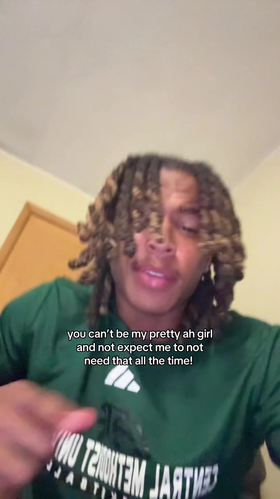 @⃟