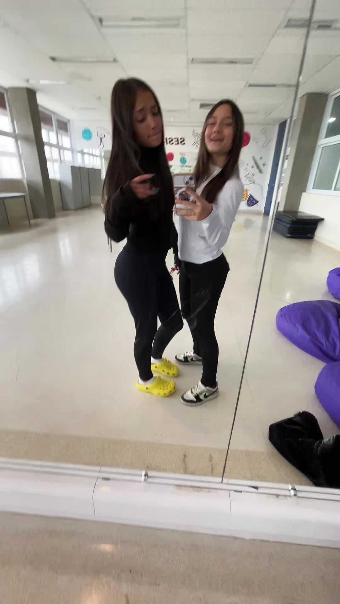 @Adry❤️