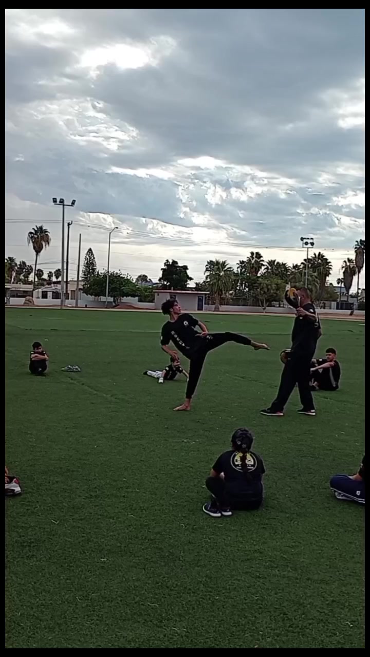 @cielo Acu&ntilde;a