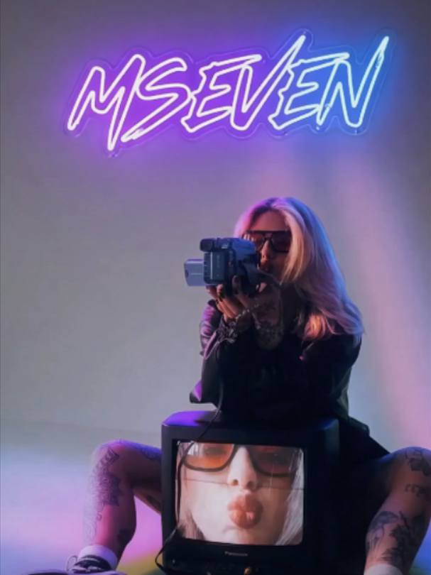 @MSEVEN
