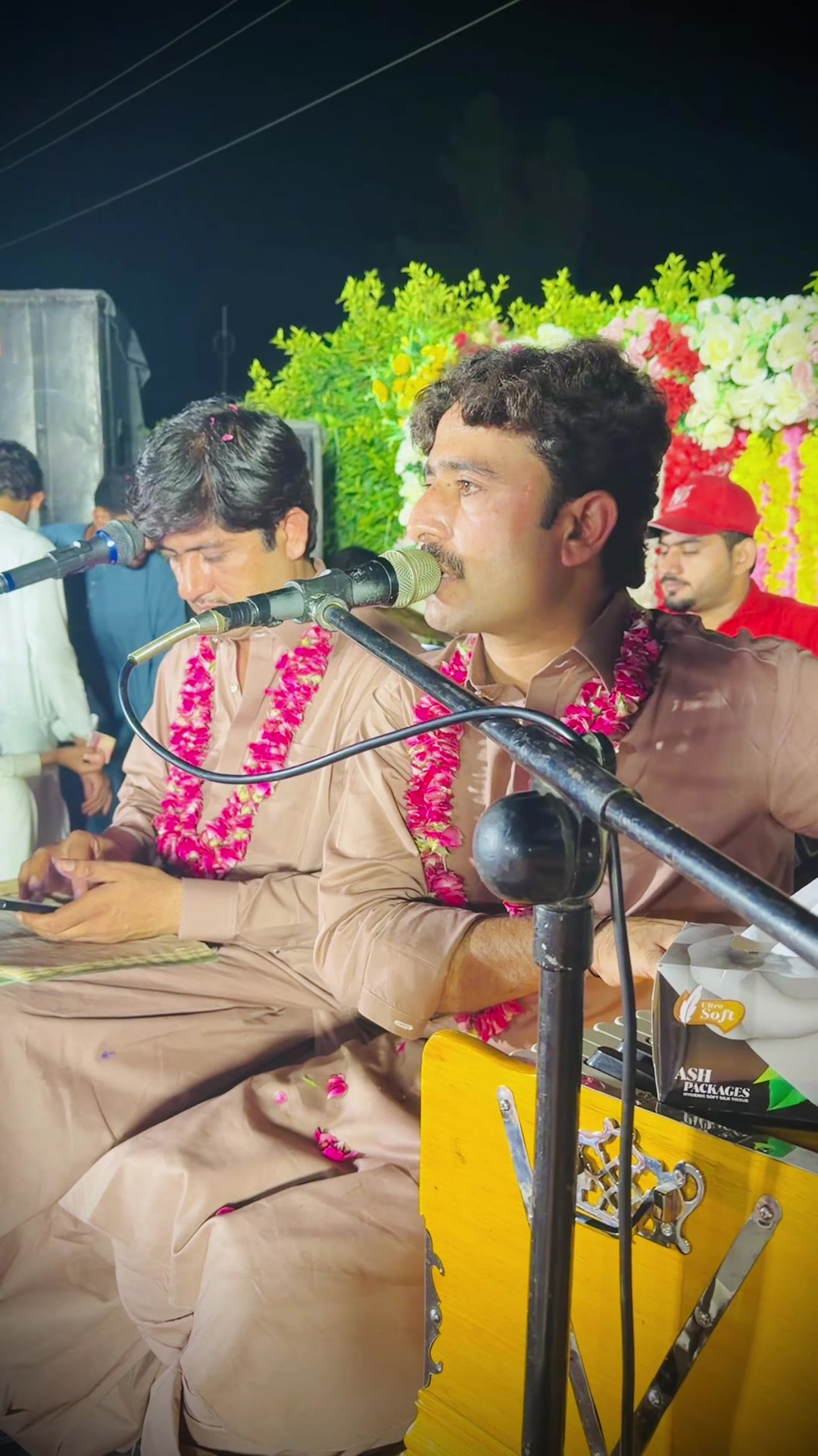 @Singer Tahir Farooq