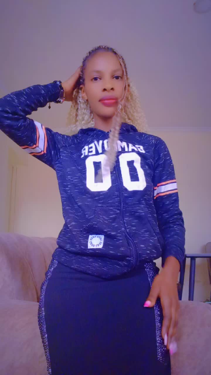 @️Kiki💫