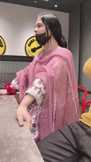 @alyzamughal_4