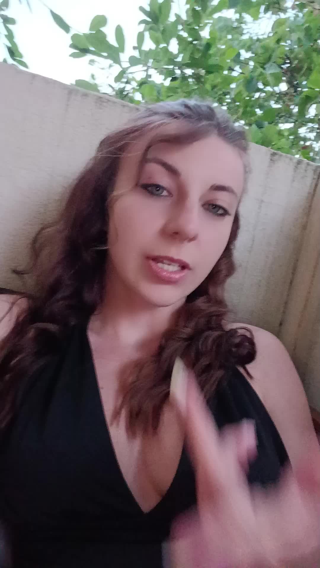 @emybrm