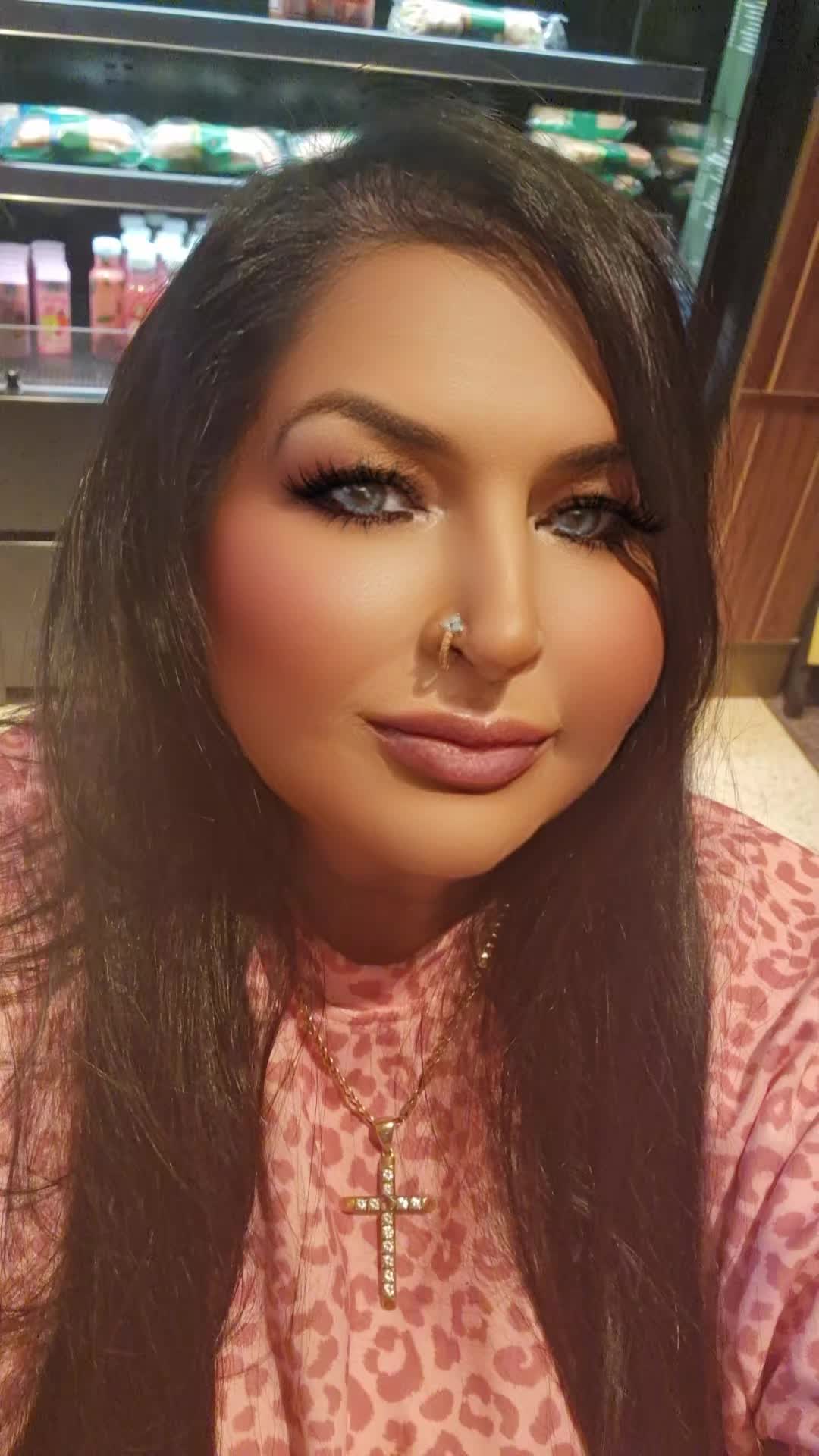 @Suzani💗