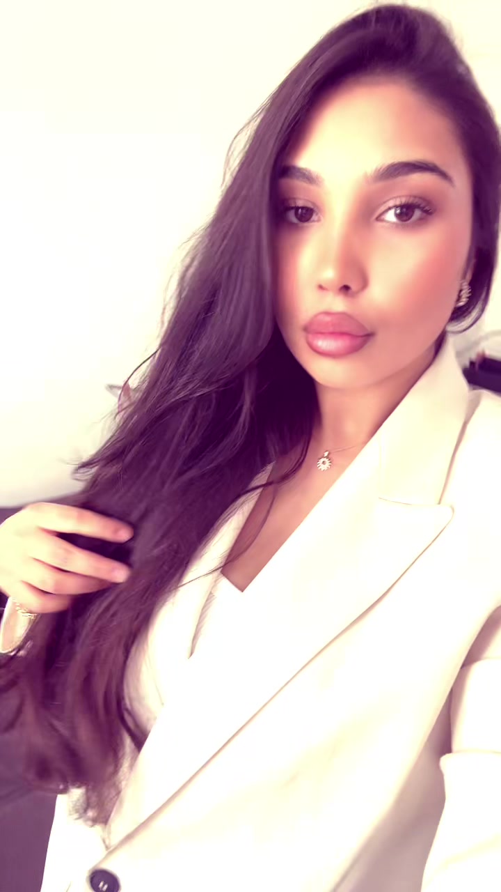 @naomimihai31