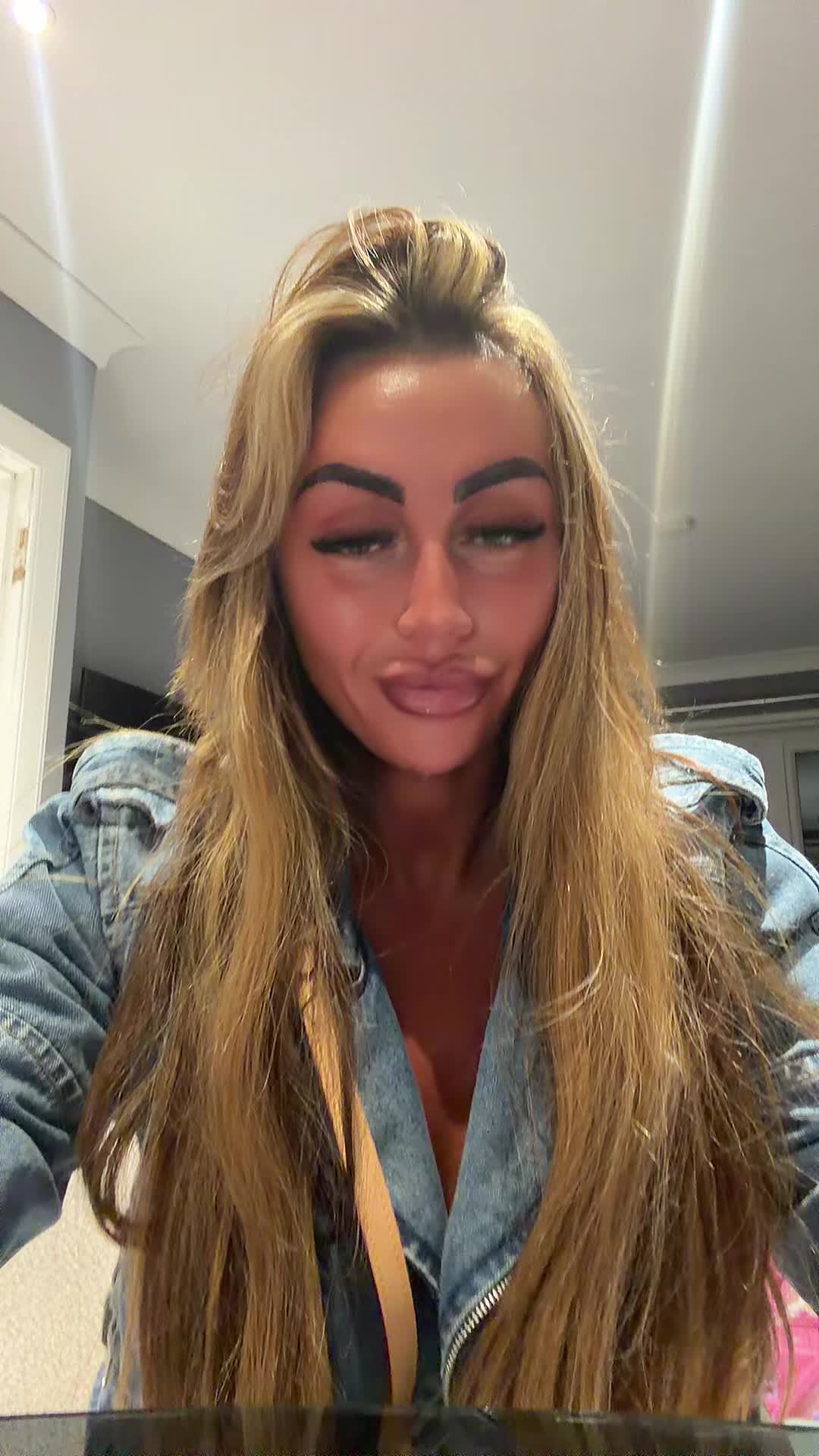@Caiylynt
