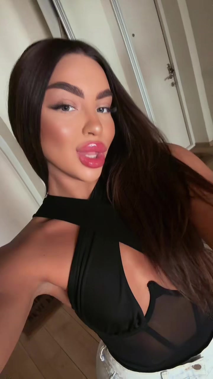 @_your_alexa_ 🫦