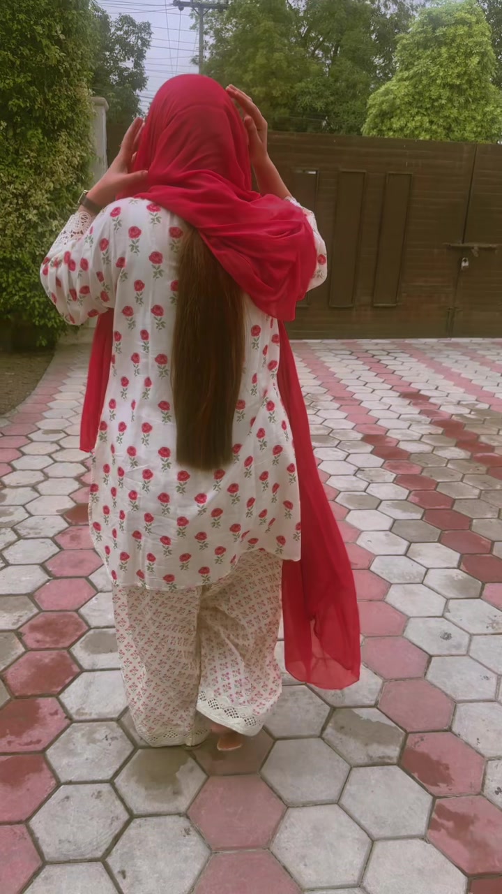 @Dr.Zara.Choudary