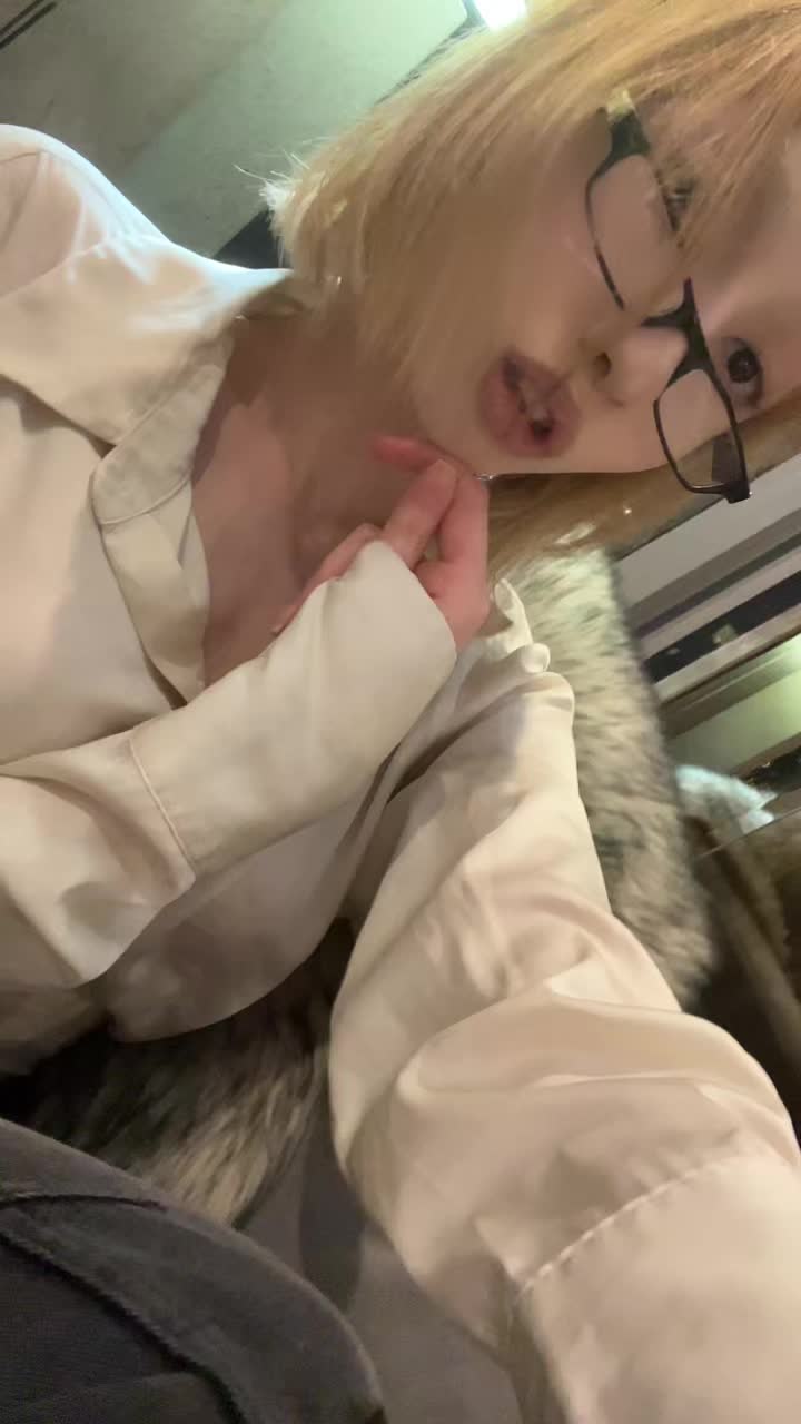 @тгк: лоли подхалимка