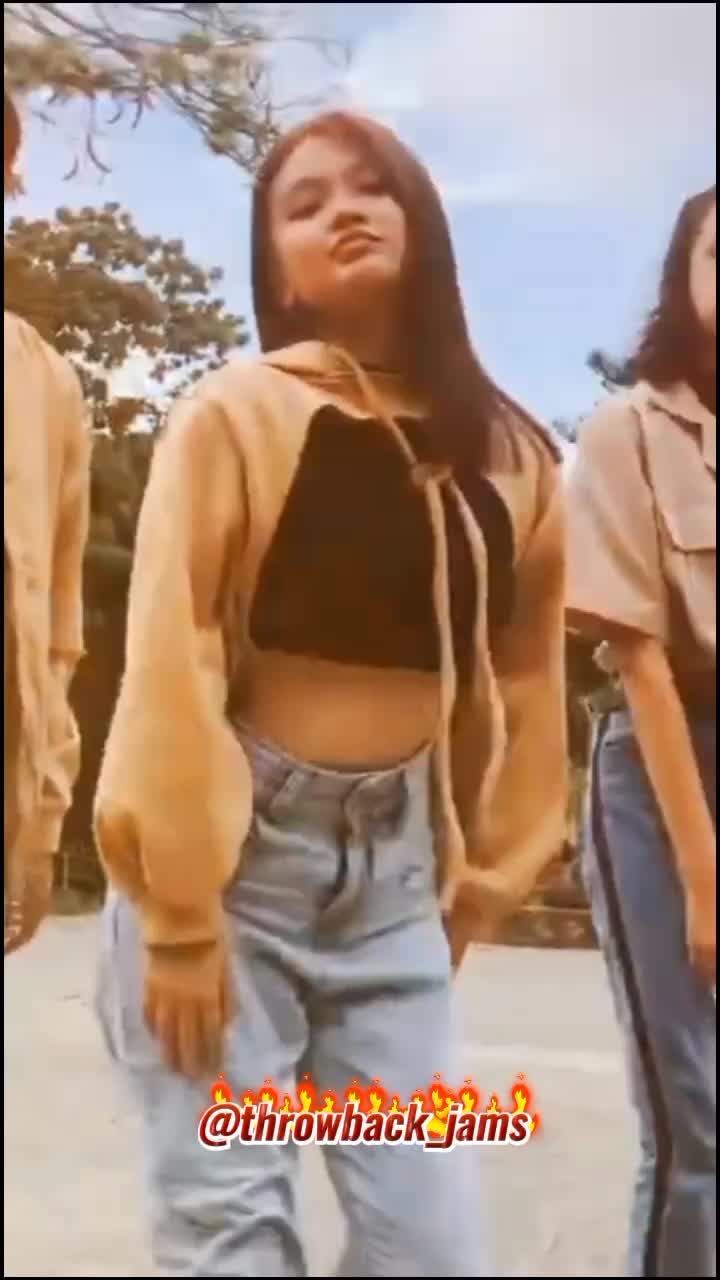 @·♫¸¸ 𝓒𝔂𝓻𝓪𝓷𝓸¸¸♫