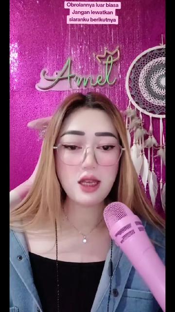 @icha.Laura