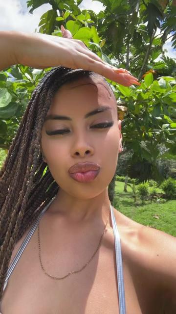 @Theislandgal🌴🥥
