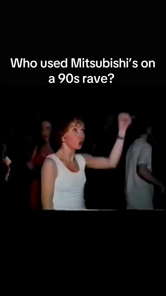 @No Phone 📵 Just Rave🕺