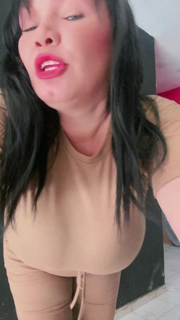 @Esme Terán 💜