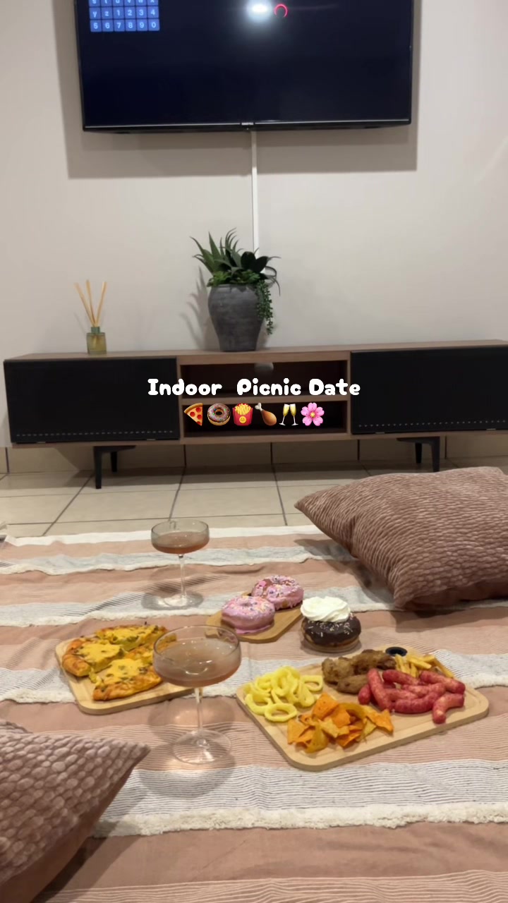@Ms. lelo ᥫ᭡.