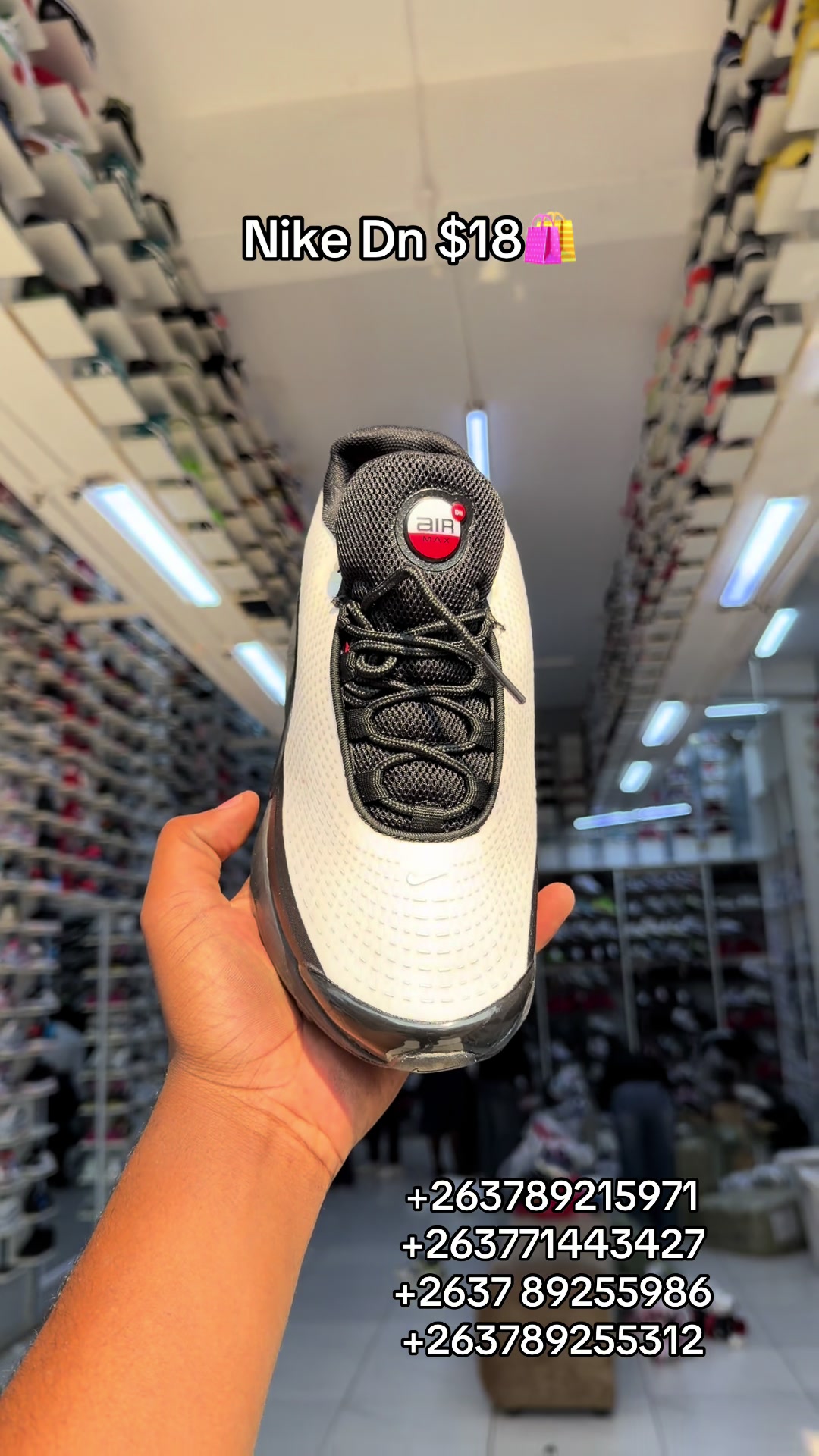 @Platinum Sneakers 👟
