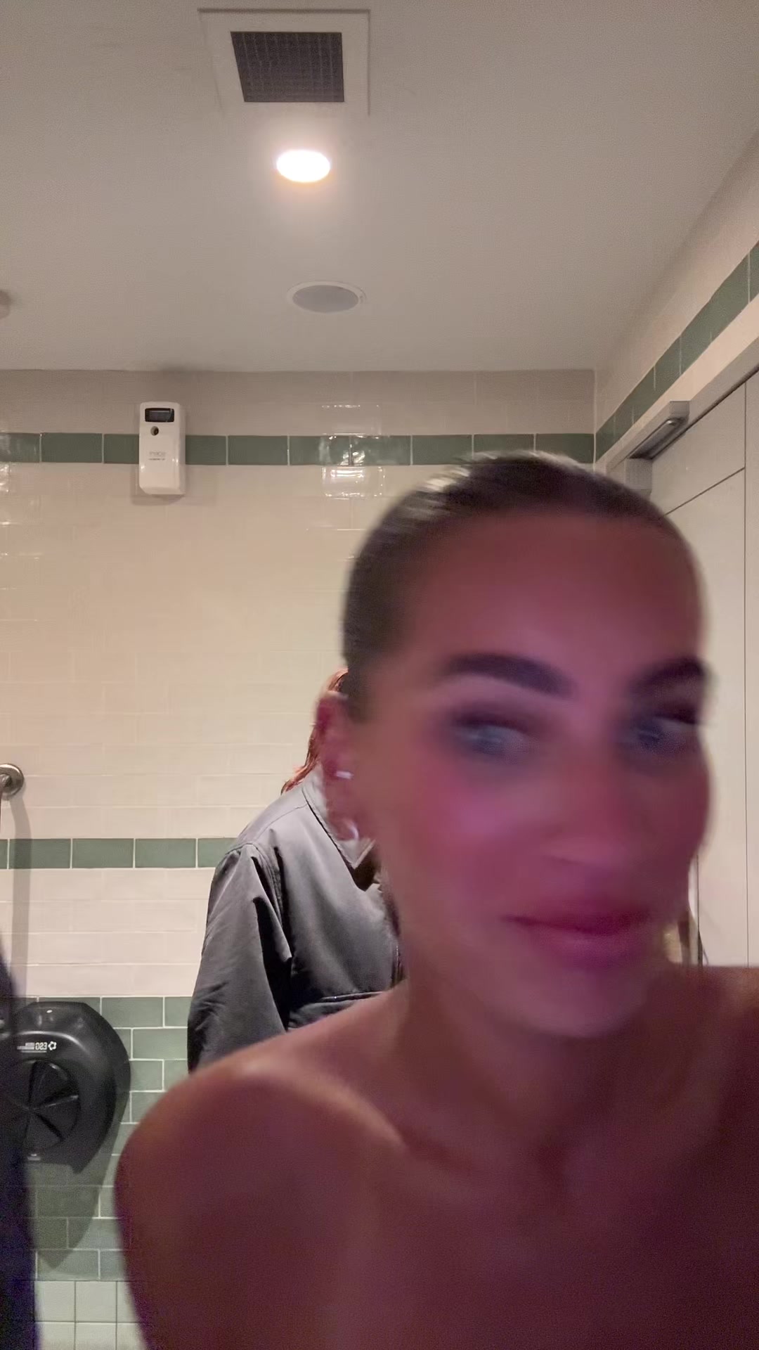@Kiki