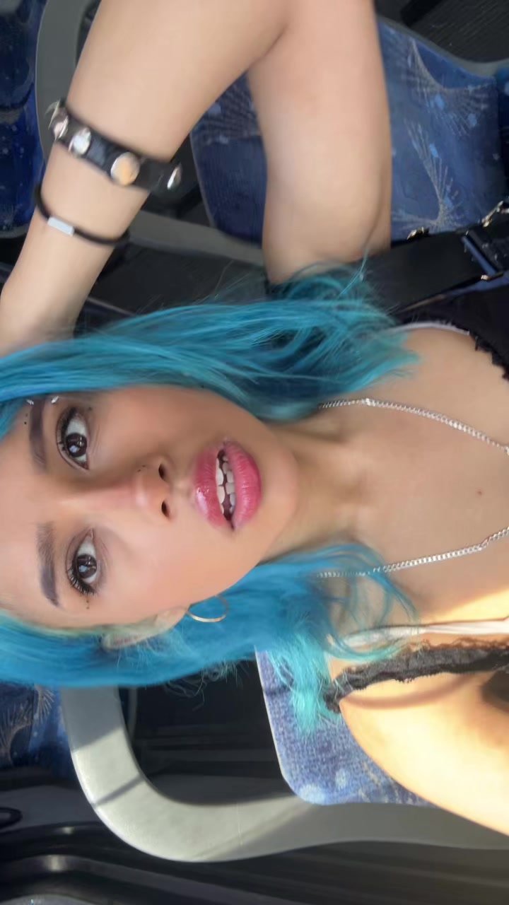 @prettyliesexist