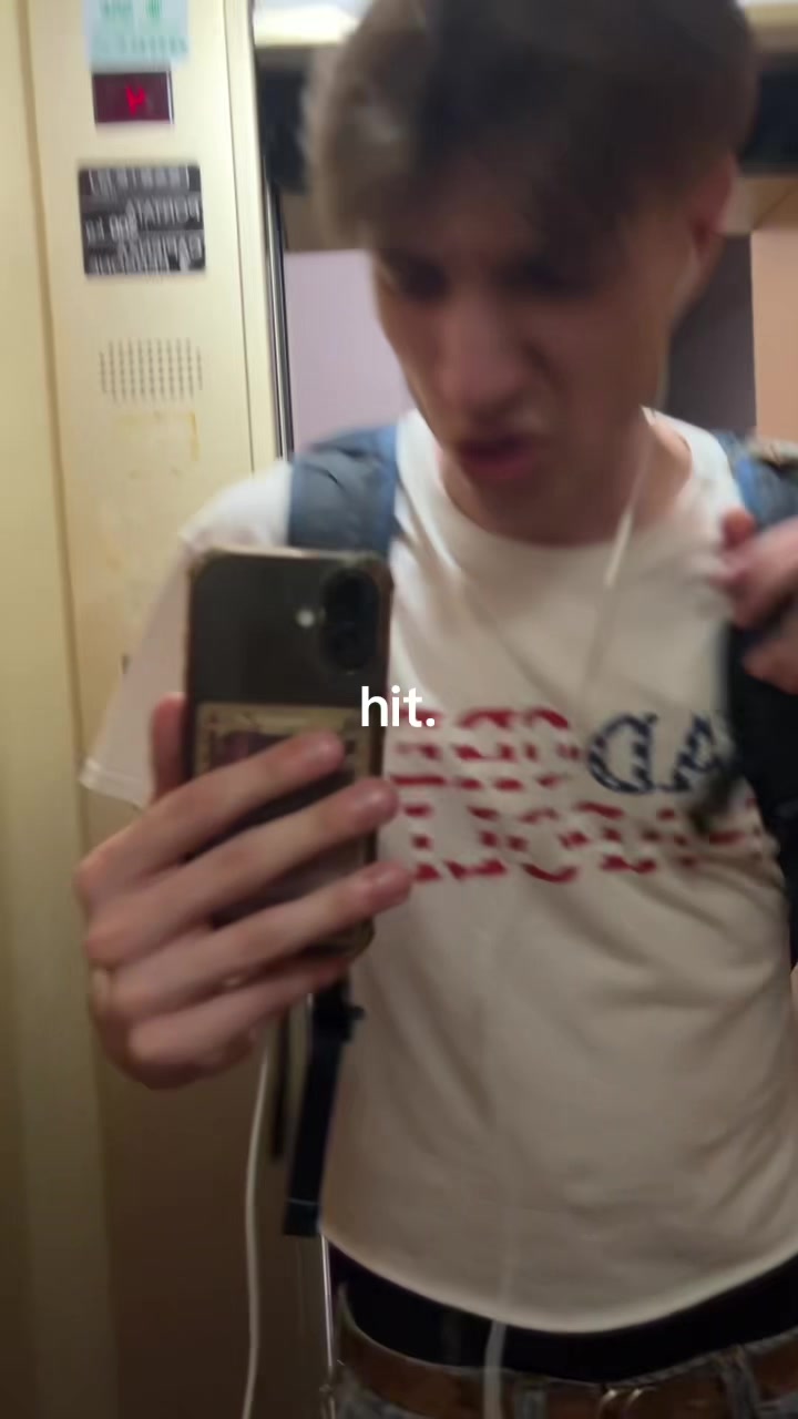 @Reskyu