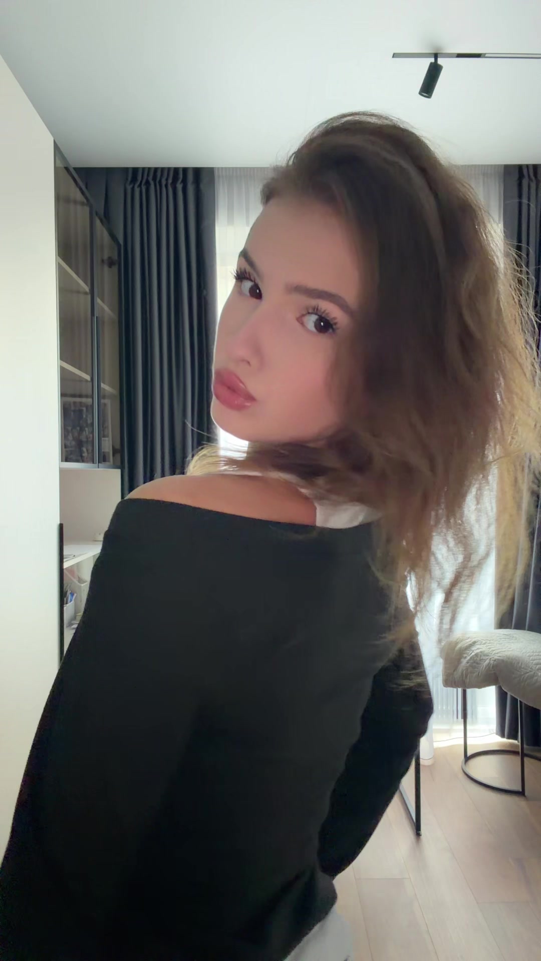 @ELIZAVETA NOVIKOVA